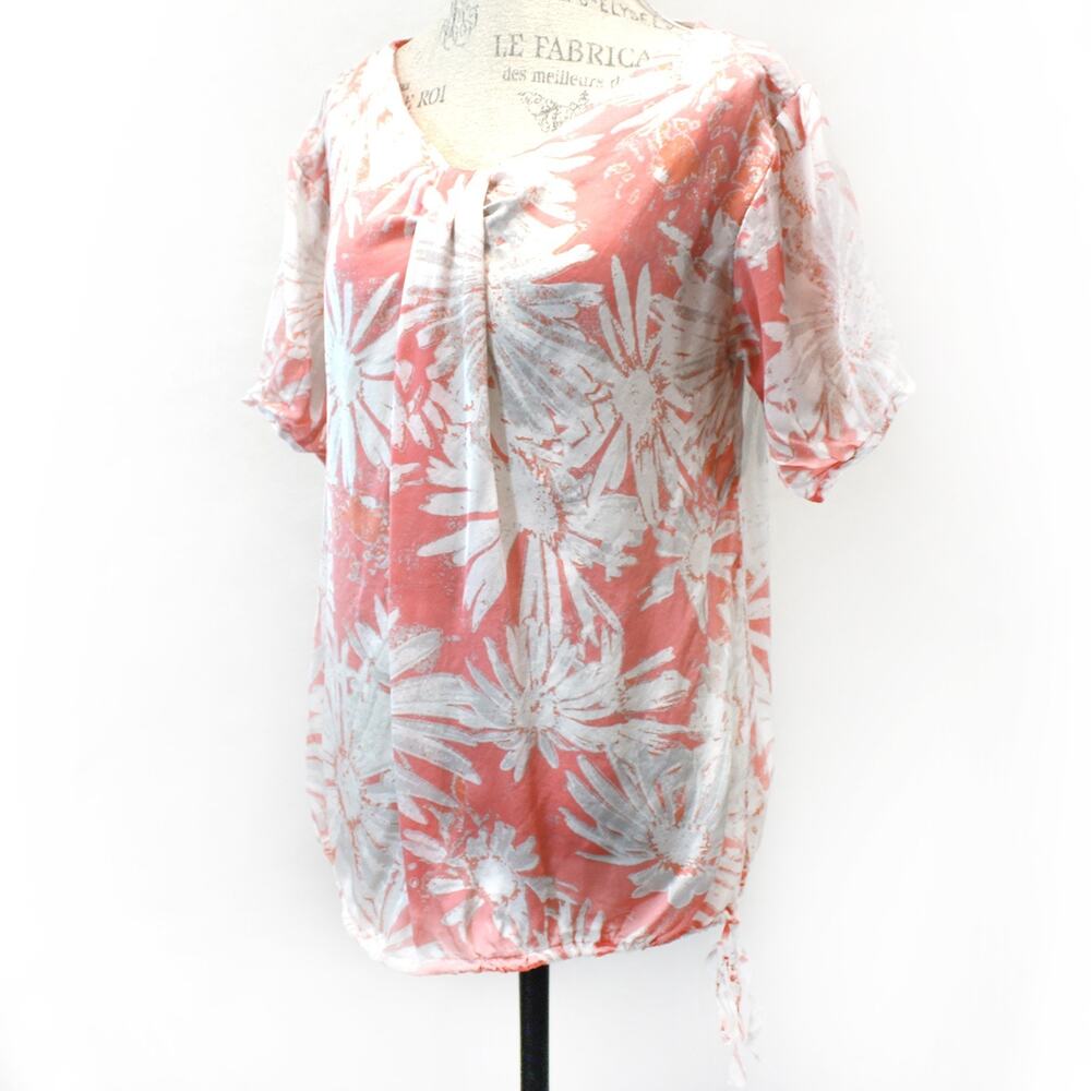 Banana Republic dreamy floral print silk blouse size Medium